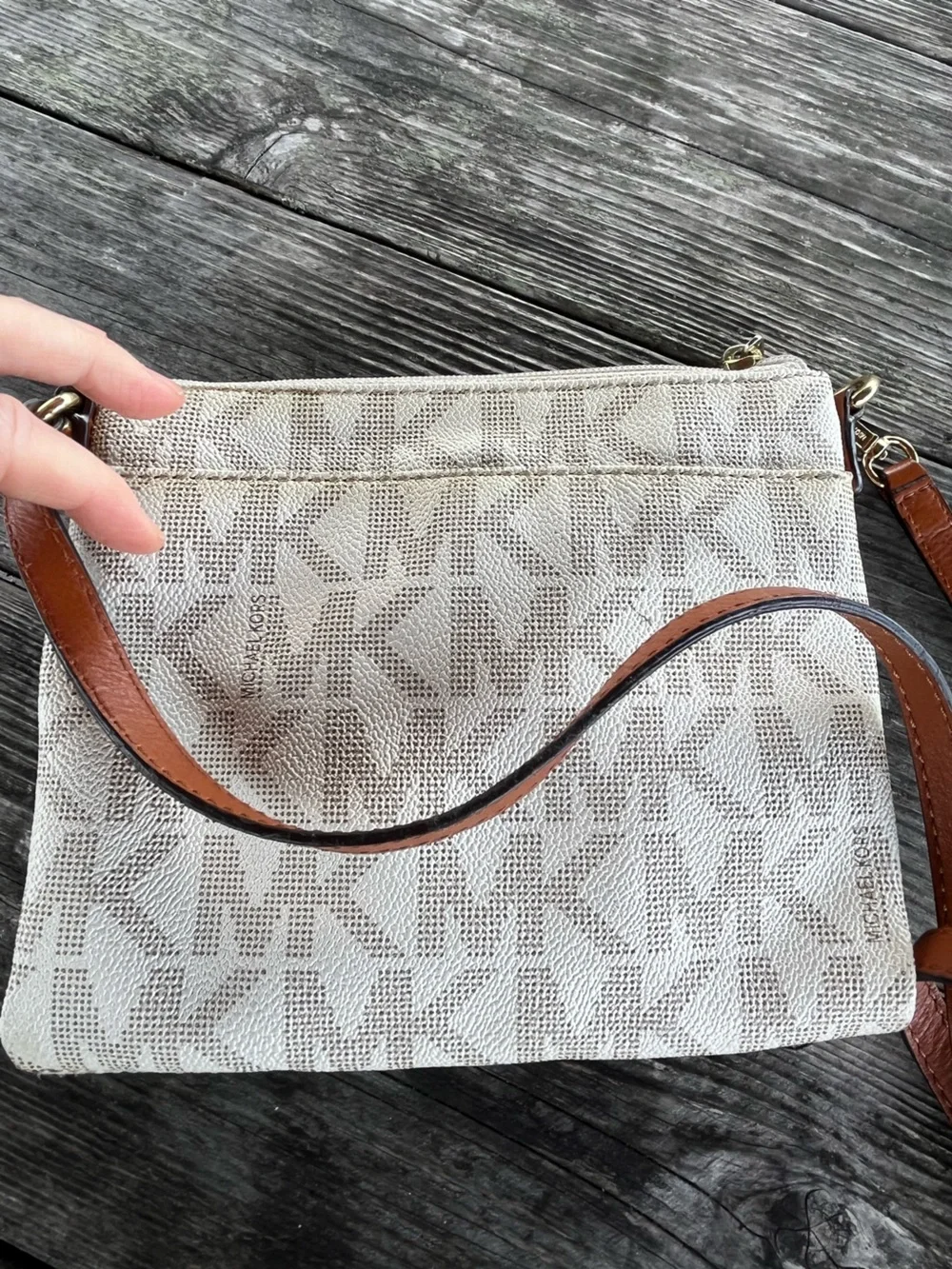 Michael Kors Cream & Brown Logo Crossbody Purse/ lots of compartments